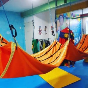 SUSPENDED TUNNEL (ORANGE)